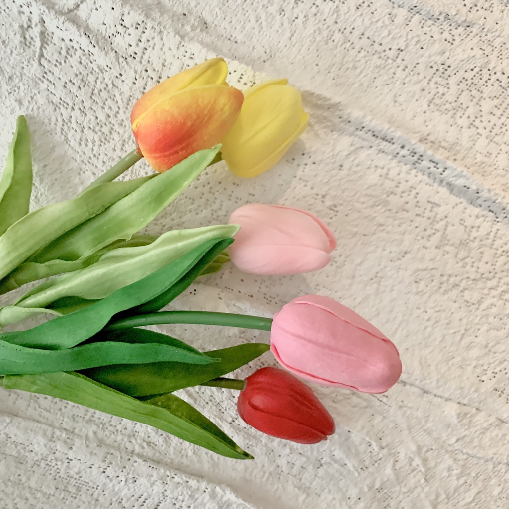 Hoa tulip giả trang trí nhà cửa,Bình hoa thủy tinh đựng Hoa tulip sáp đẹp