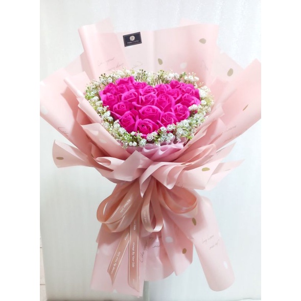 Tờ tem gắn lên bó hoa.1 tờ 75 cái.Tem socola 1 tờ 580 cai