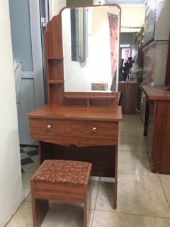 Bàn trang điểm giá rẻ
