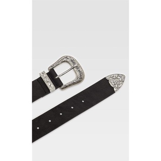 THẮT LƯNG XUẤT DƯ Stradivarius
