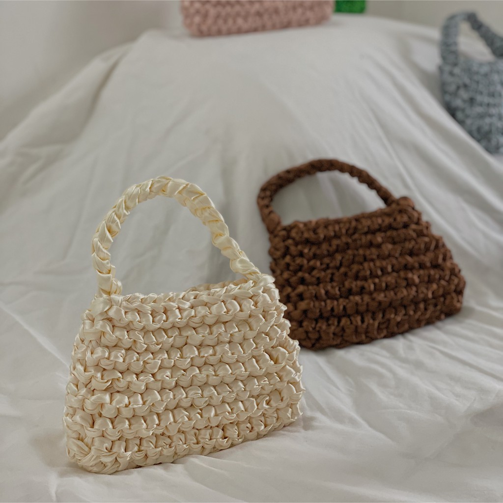 Lily Satin Bag | Túi đeo vai kẹp nách satin | BigBuy360 - bigbuy360.vn