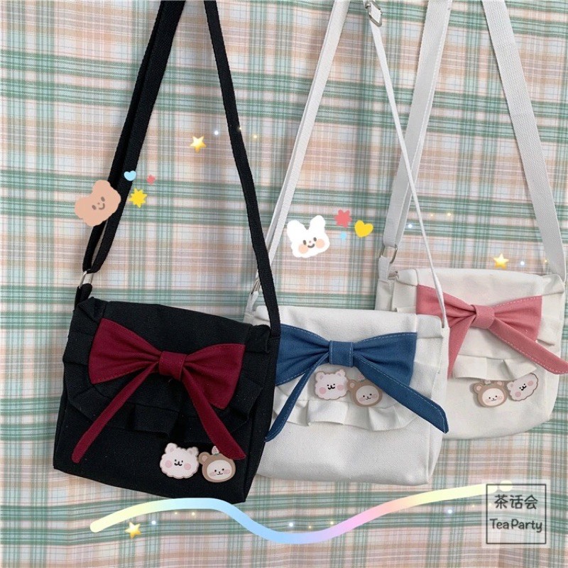 Túi Nơ Nhỏ - Tặng Kèm 2 Huy Hiệu + Móc gấu trắng
