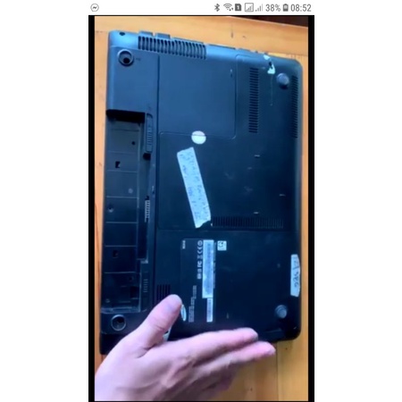 Xác laptop samsung RC 418  i3  nguyên con ko màn vỏ còn rất đẹp