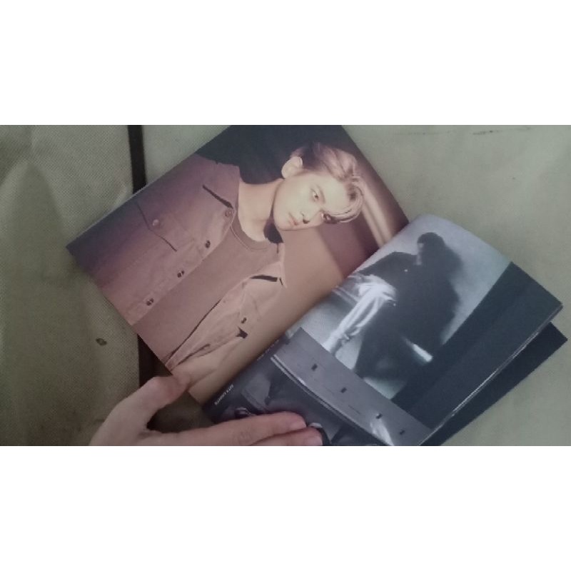 Tạp chí, an bum thành viên Baekhyun nhóm nhạc EXO