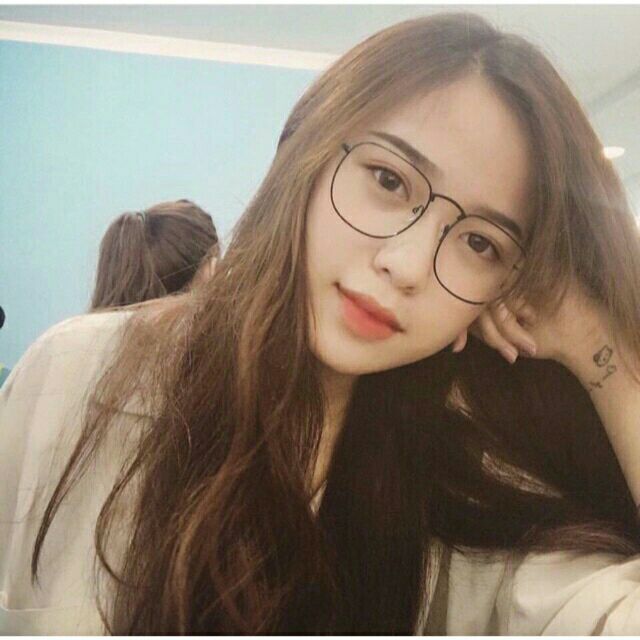 Kính ngố tròn nobita