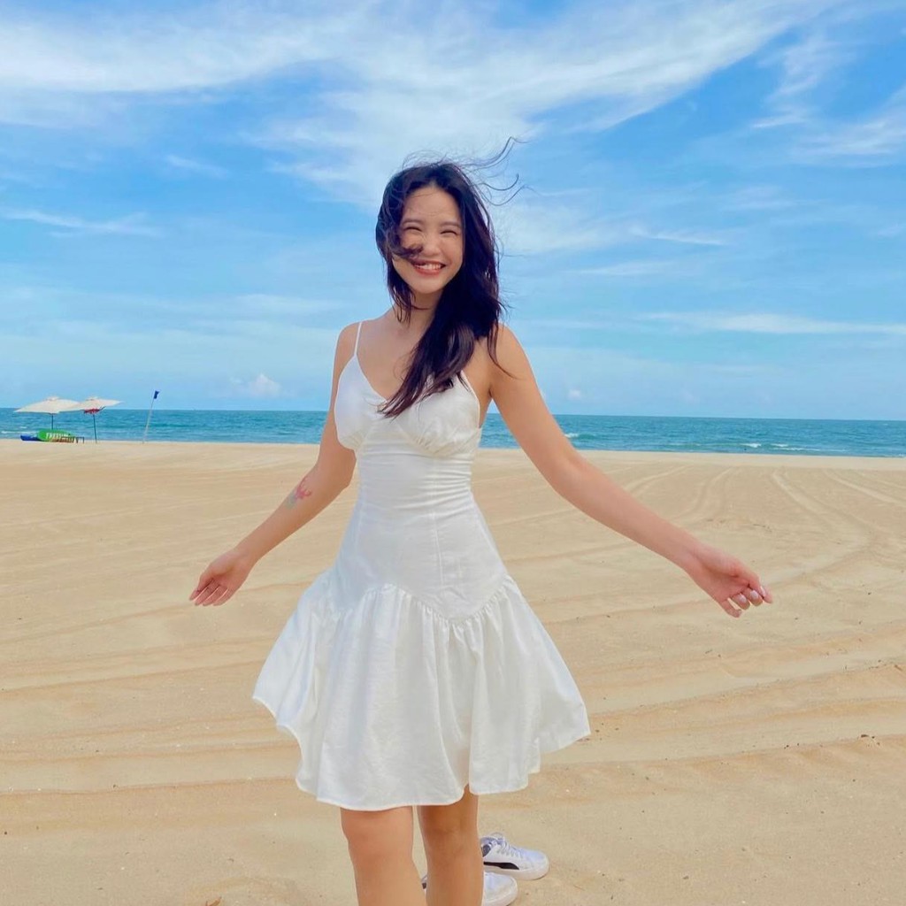 Đầm trắng 2 dây body đuôi cá ,Váy 2 dây dáng lỡ cho mùa hè