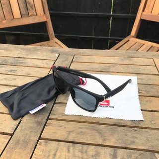 Kính Mát Thời Trang Quiksilver V2