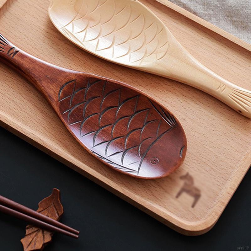 Muỗng xúc cơm bằng gỗ hình cá nhiều màu sắc