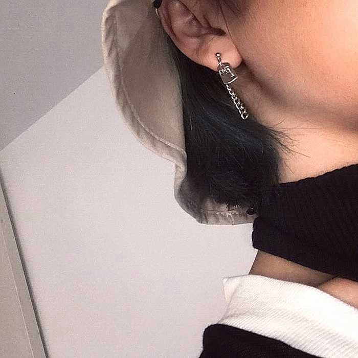 Khuyên Tai Móc Hình Tròn Khắc Chữ 13148pk