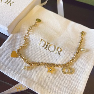 Vòng tay  phối hạt ngọc trai và ngôi sao phong cách retro sang trọng