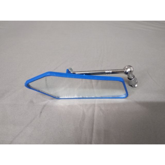 Gương chiếu hậu xe