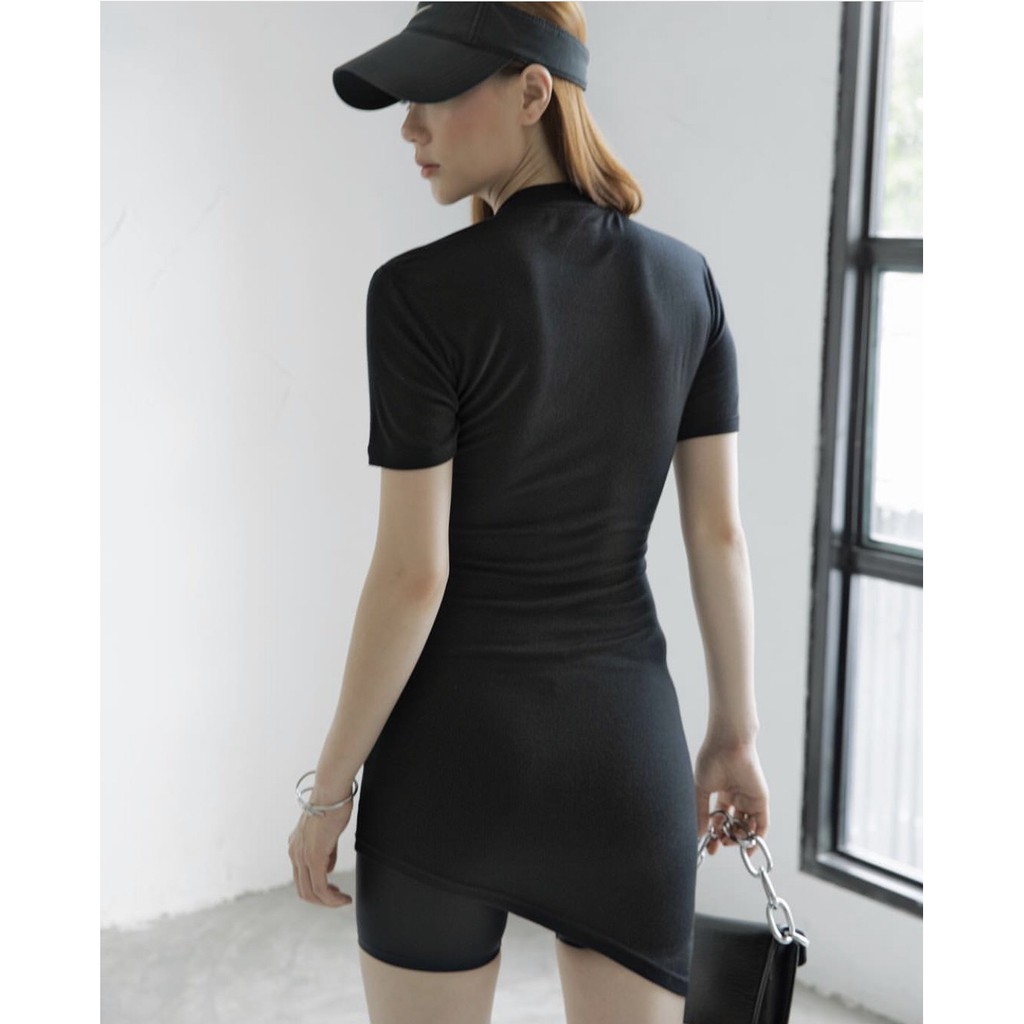 [Mã FATHANG5 giảm 10K đơn 50K] Váy vạt xéo tay ngắn đen HeartBurn | BigBuy360 - bigbuy360.vn
