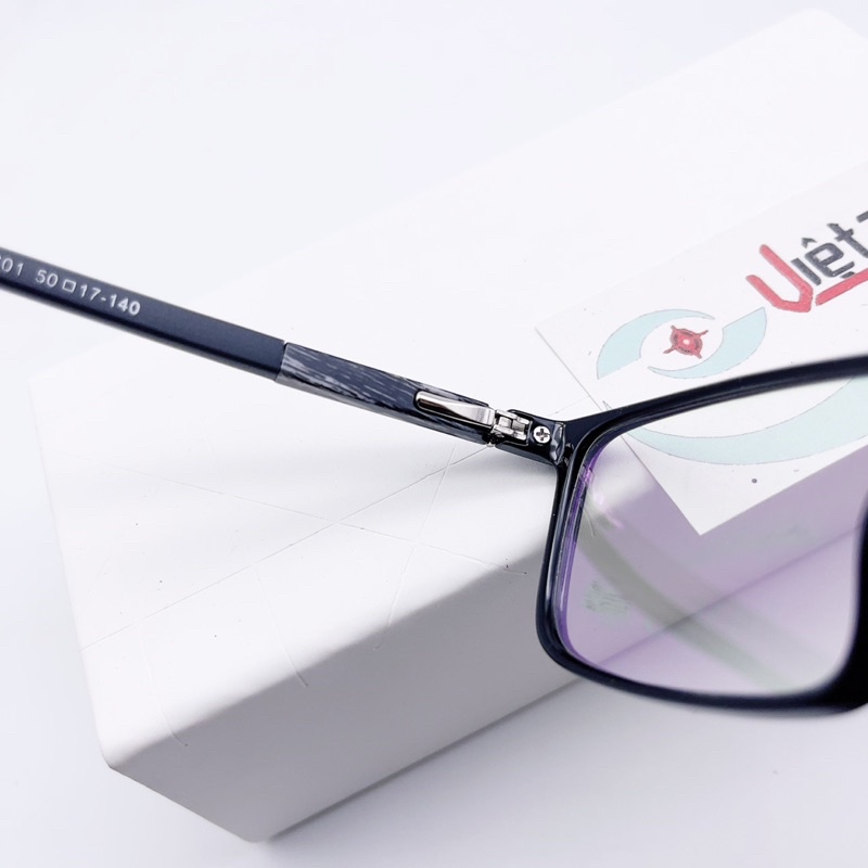 gọng kính vuông nhựa giả gỗ có lò xo nhận làm cận viễn loạn theo yêu cầu