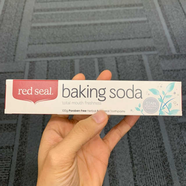 Kem đánh răng Red seal baking soda