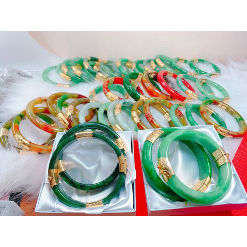 Vòng ngọc không đen