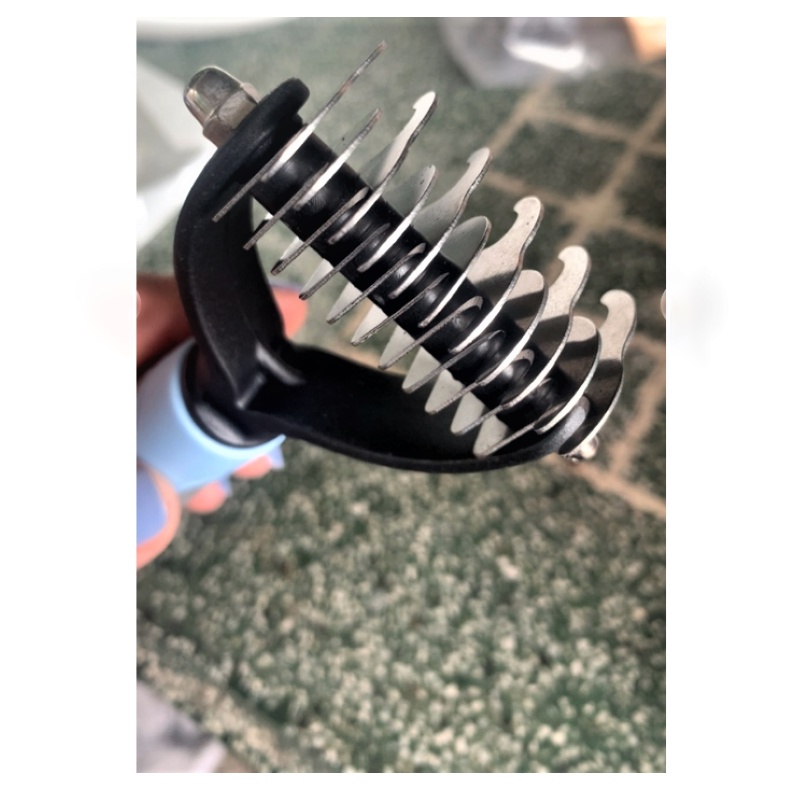 LƯỢC CHẢI LÔNG CHO CHÓ MÈO, LƯỢC CHUYÊN GỠ RỐI LÔNG HÌNH BÀN CÀO -  LOVE PETS SHOP