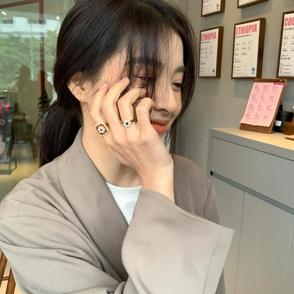 Nhẫn Đeo Tay Kim Loại Tạo Hình Hoa Đính Đá Thời Trang Cho Nữ