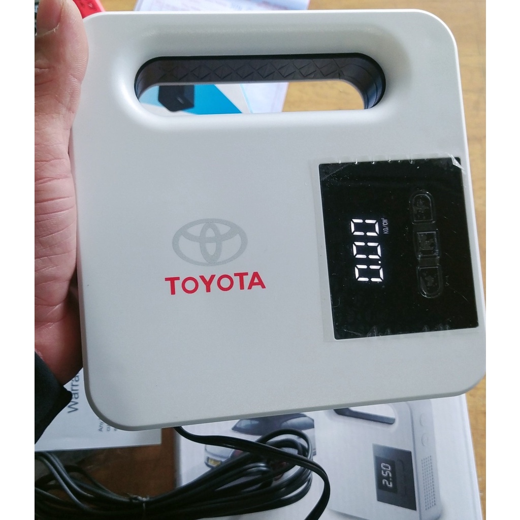Máy Bơm lốp xe ô tô Toyota Đồng Hồ Led Tự Ngắt Cao Cấp Bơm Mạnh - Hàng sản xuất ủy quyền chính hãng - Bảo Hành 12 Tháng