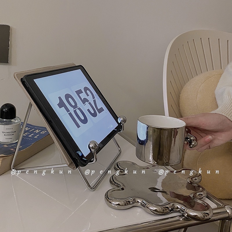 Giá Đỡ Máy Tính Bảng ipad Bằng Kim Loại Nghệ Thuật Sáng Tạo