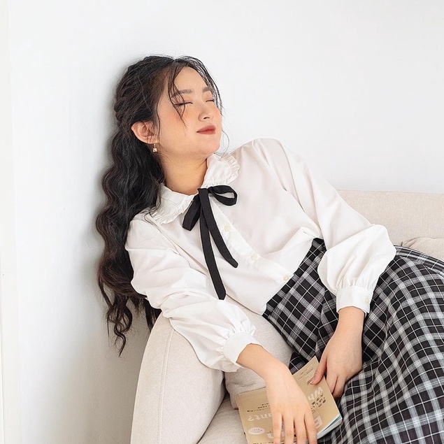 Naked by V - Áo sơ mi (kèm nơ) Bowtie Blouse - trắng