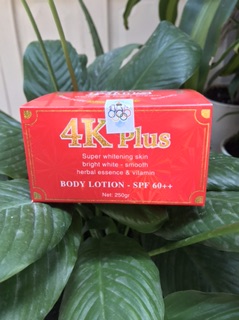 Kem body siêu trắng 4k plus đỏ