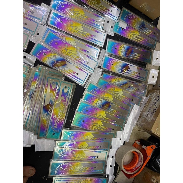 Bảng tên Titanium khắc 3D cnc sắc nét gắn cho các dòng xe máy