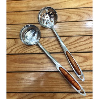 [Siêu Hot] Muôi Múc Canh Inox Đẹp Cán Vân Gỗ Sâu Size Tiện Lợi Khi Dùng Gia Đình, Inox Dày Dặn Sáng Bóng Loại 1