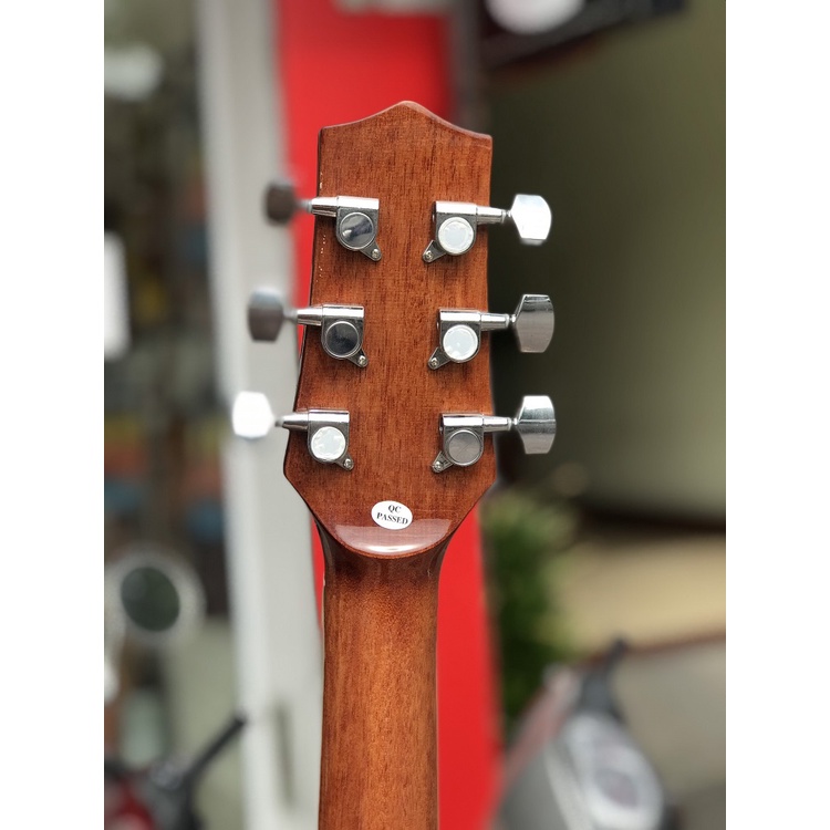 Đàn guitar acoustic Takamine