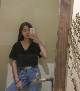 Áo croptop cổ tim. [Sẵn].