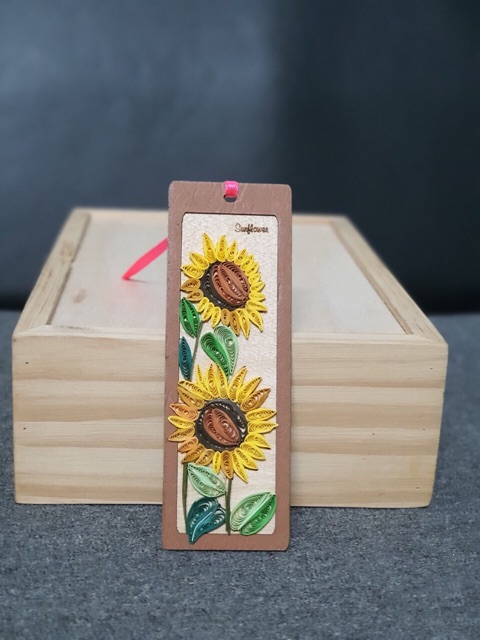 Bookmark chặn sách giấy quilling quấn nghệ thuật, lưng ốp gỗ