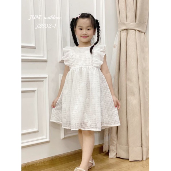 Đầm June màu trắng chất liệu tơ ren mềm mịn sang trọng