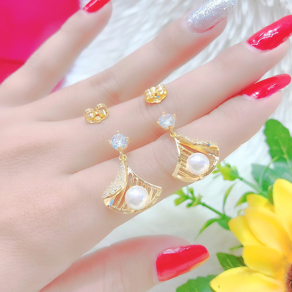 Bông tai nữ đính đá trắng UHA , chuôi cài chắc chắn, kiểu dáng hiện đại, thu hút, sang trọng