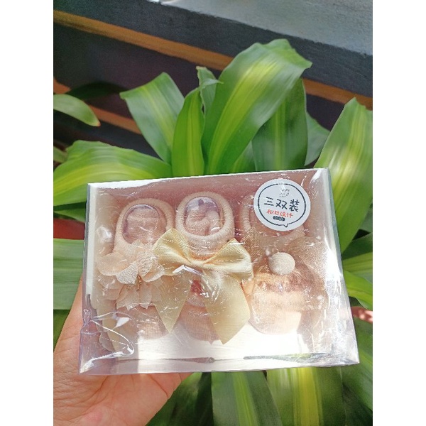 Đôi tất hài nơ len đế chống trượt nhiều màu cho bé gái