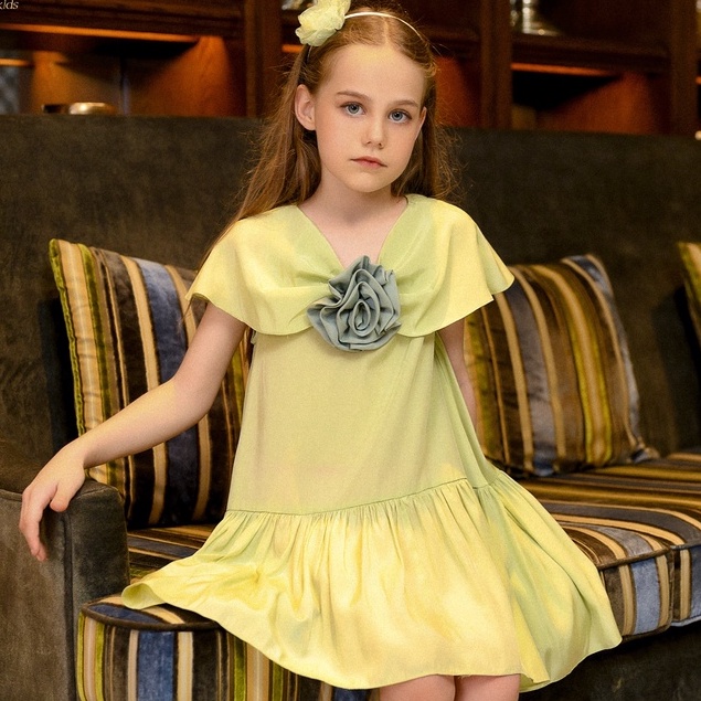 Đầm xòe cotton Sunshine 137Kids thiết kế cổ đính hoa siêu xinh cho bé gái