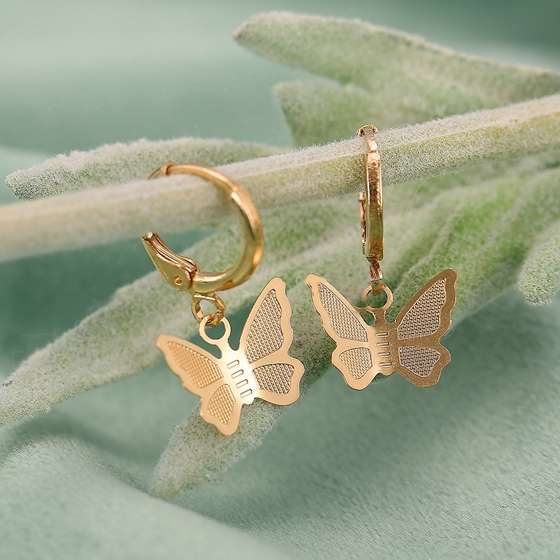 Khuyên Tai Khoen Tròn Mặt Hình Bướm Xinh Xắn Thời Trang Hàn Quốc Cá Tính Dành Cho Bạn Nữ Đeo Khi Dự Tiệc