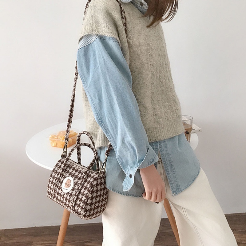 Túi Đeo Chéo Vai Hình Gấu Bông Dễ Thương Có Khóa Kéo Dành Cho Nữ