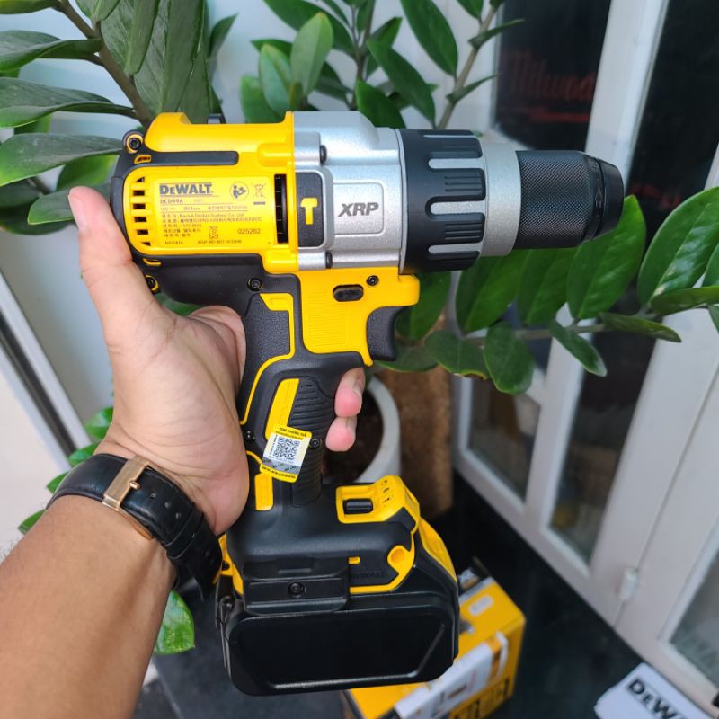 Bộ máy khoan dùng pin adapter DeWALT 18V DCD996