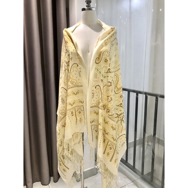 Khăn made in Italia hiệu Krizia
