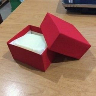 Hộp đựng Đồng hồ
