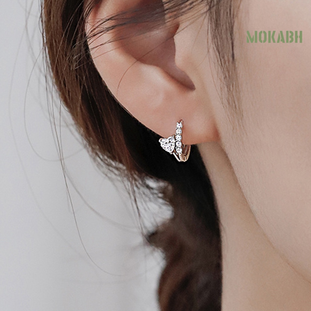 1 Đôi Bông Tai Hình Trái Tim Đính Đá Zircon Cỡ Nhỏ Sang Trọng