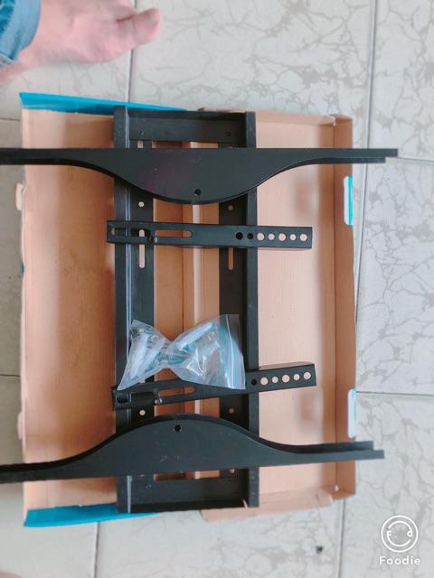 Khung treo tivi 26-62 nghiêng sử dụng cho tất cả các loại tivi