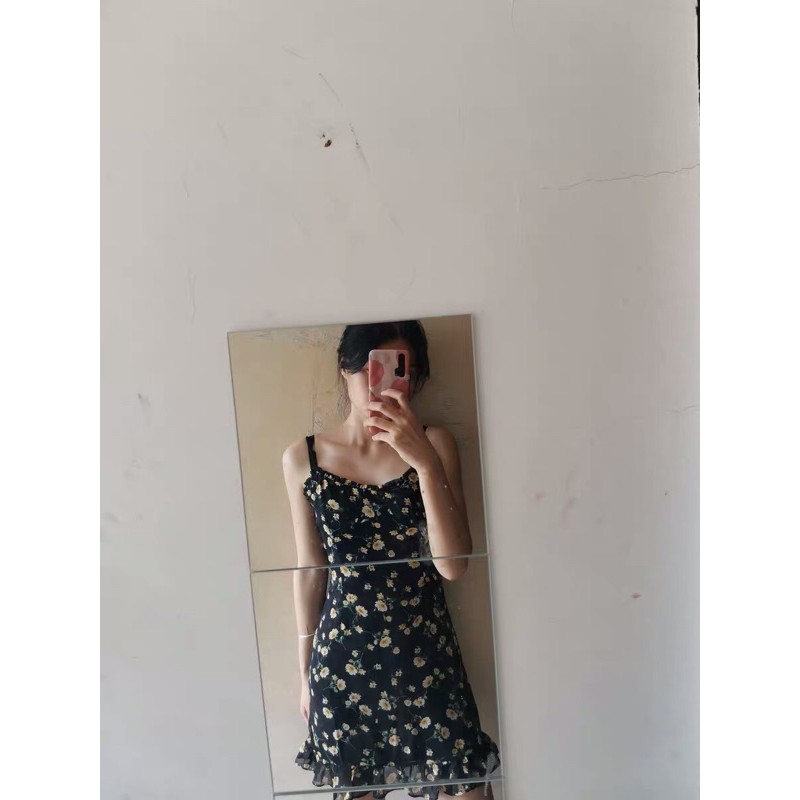 Váy hai dây hoa nhí sexy mùa hè Hàn Quốc