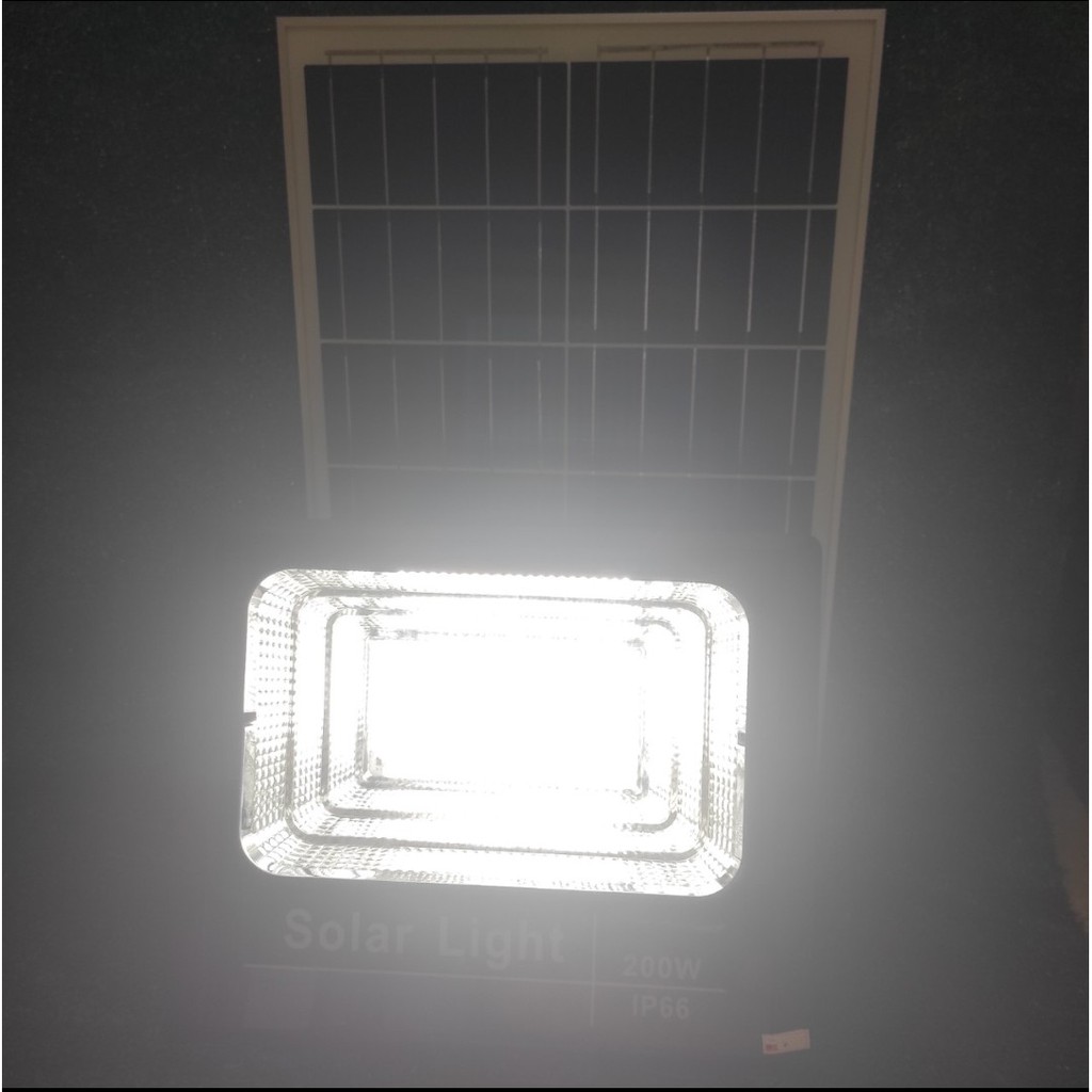 Đèn LED Pha Năng Lượng Mặt Trời 200W Khung Vỏ Nhôm Chống Nước