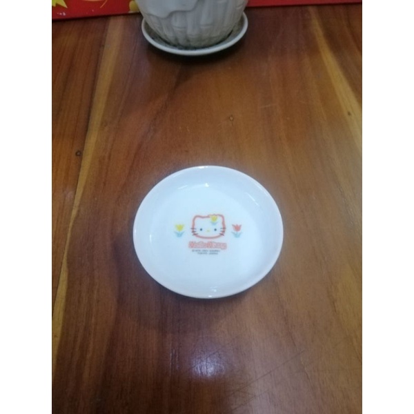 Dĩa sứ nhỏ đựng nước chấm
