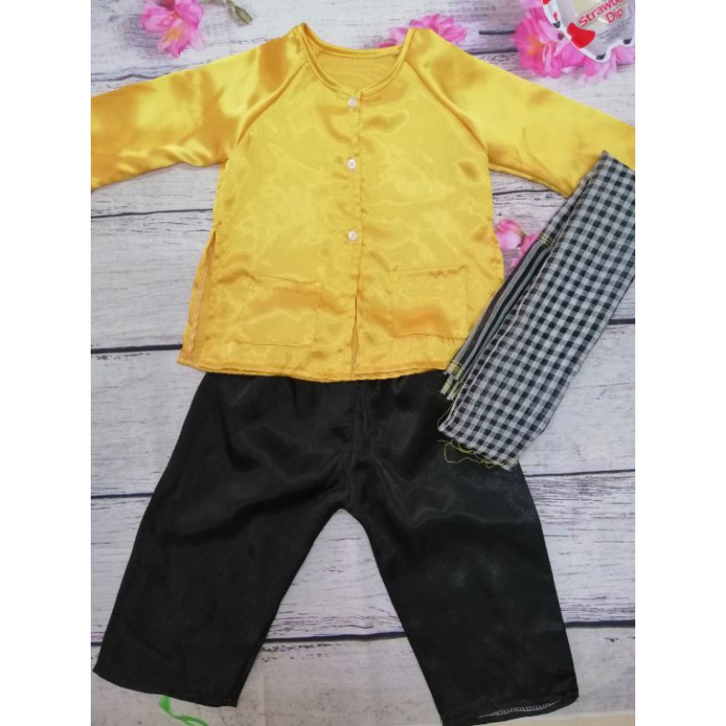 Bộ bà ba áo vàng + quần đen