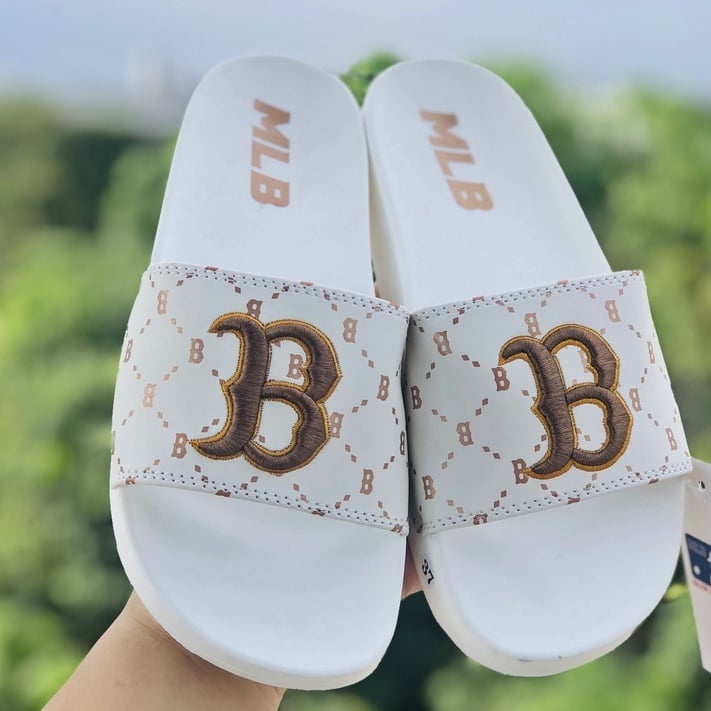 🔥HÀNG SIÊU CẤP🔥Dép nam quai ngang MLB họa tiết thêu tinh tế siêu đẹp