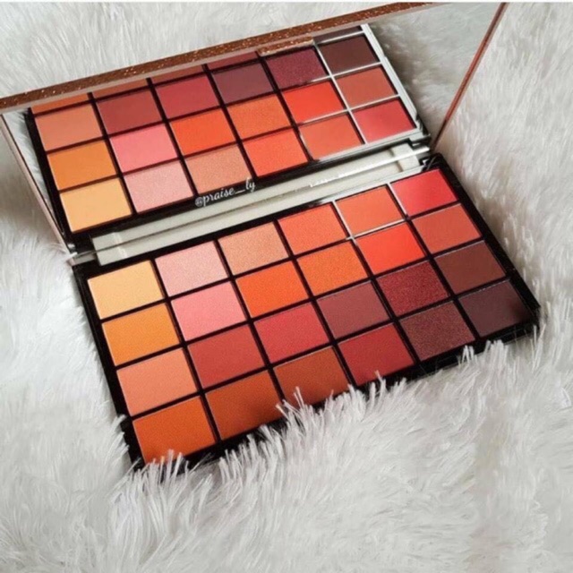 Bảng mắt Make Up Revolution Life On The Dance Floor