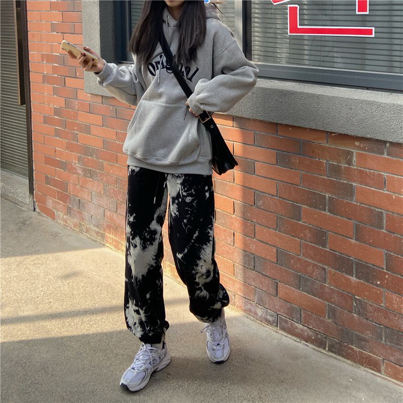 Quần jogger nữ loang form rộng bo gấu dáng ulzzang 1sizeshop | BigBuy360 - bigbuy360.vn