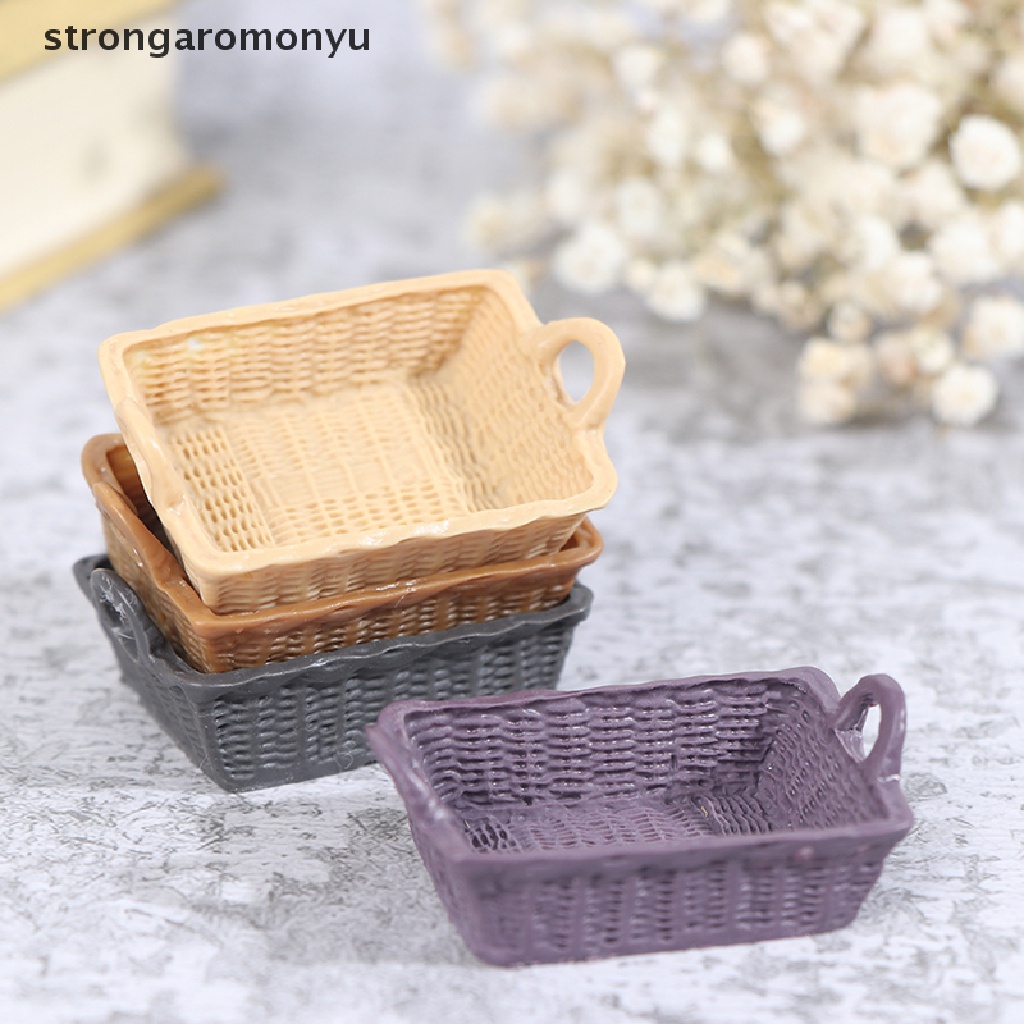 Mô hình giỏ đựng đồ mini bằng resin cỡ 1/ 12 trang trí nhà búp bê