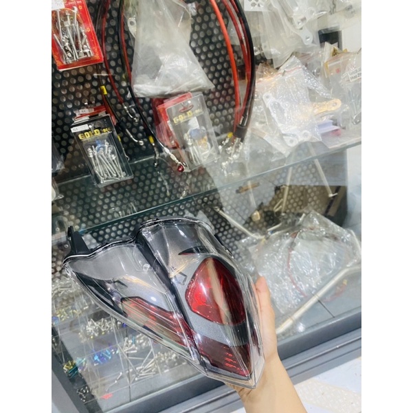 Đèn hậu lc hàng công ty gắn exciter 135